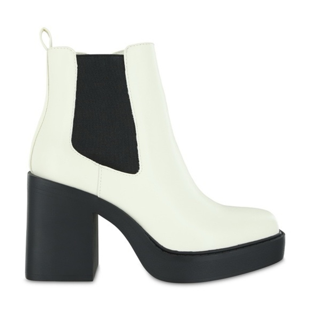 Mia Dru White Booties With Block Heel Square Toe women’s Size 8.5